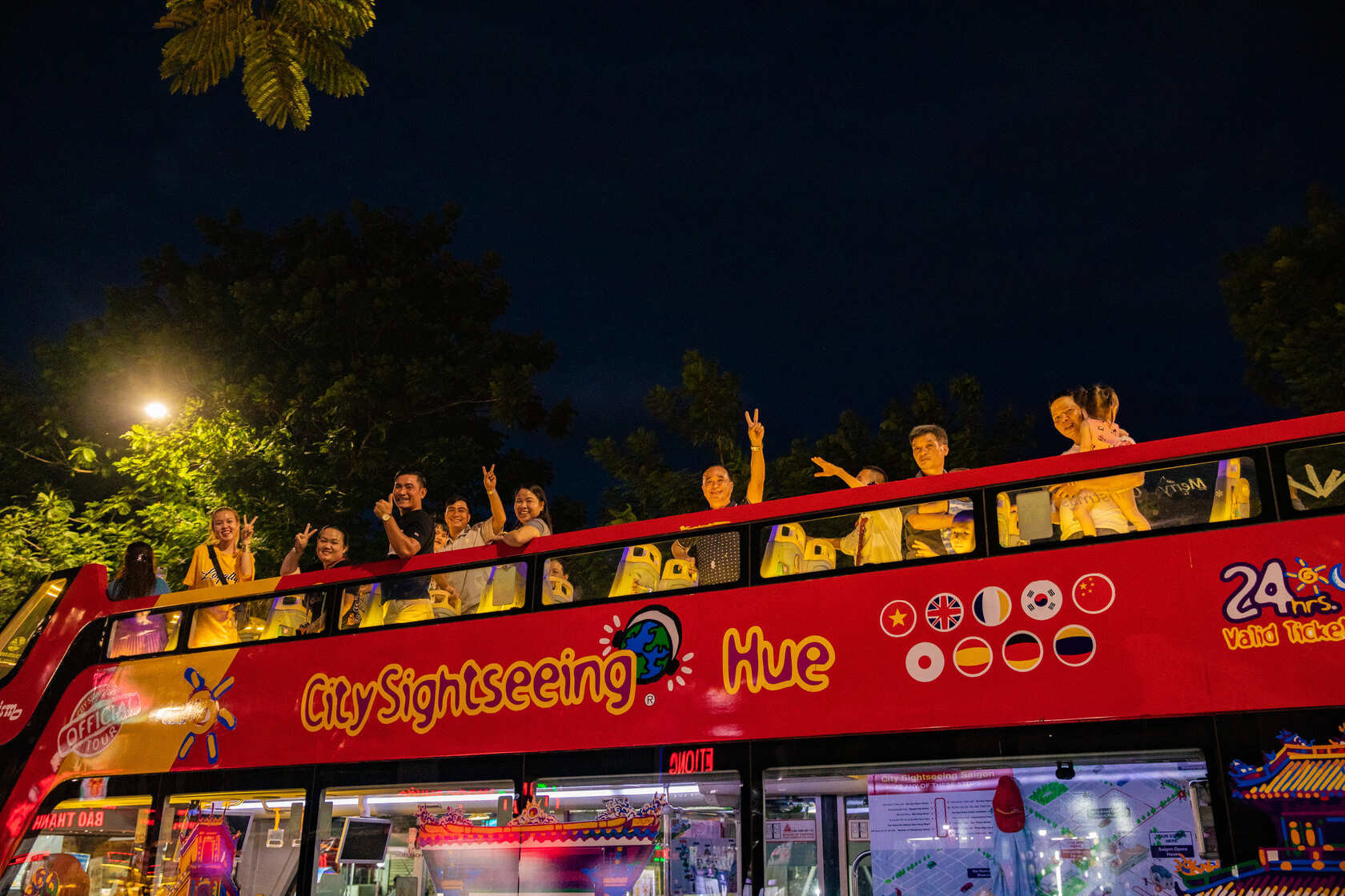 Hình ảnh 4 của sự kiện Xe buýt hai tầng Huế của City Sightseeing