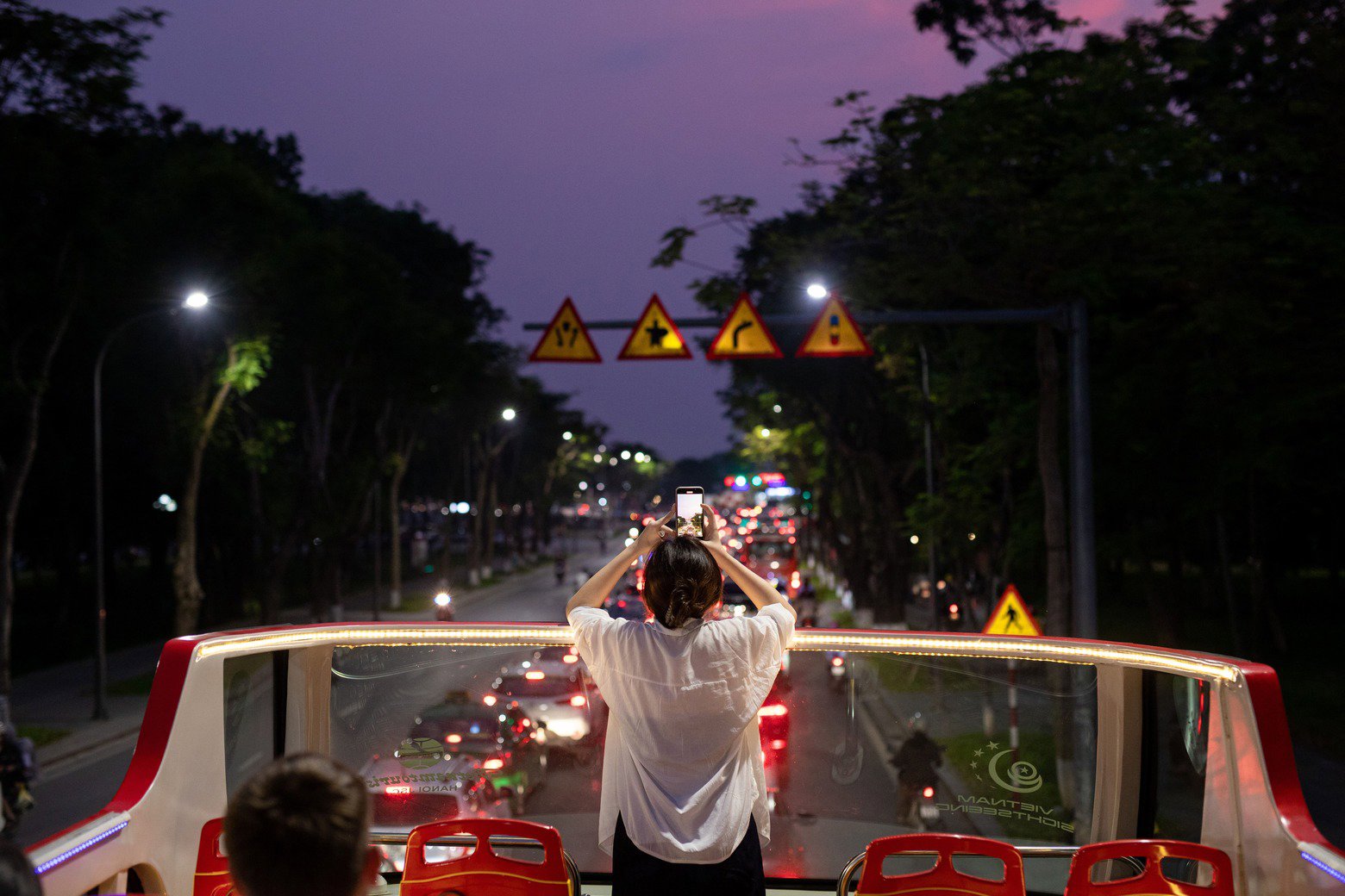 Hình ảnh 3 của sự kiện Xe buýt hai tầng Huế của City Sightseeing